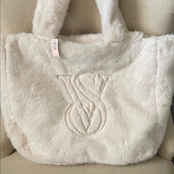 Victoria's Secret Soft White Faux Fur Tote - Picture 1 of 5